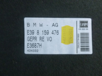 1997 BMW 528i E39 - Trunk, Wheel Housing Molded Carpet, Right 81594763
